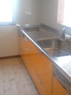 �n�E�X�N���[�j���O